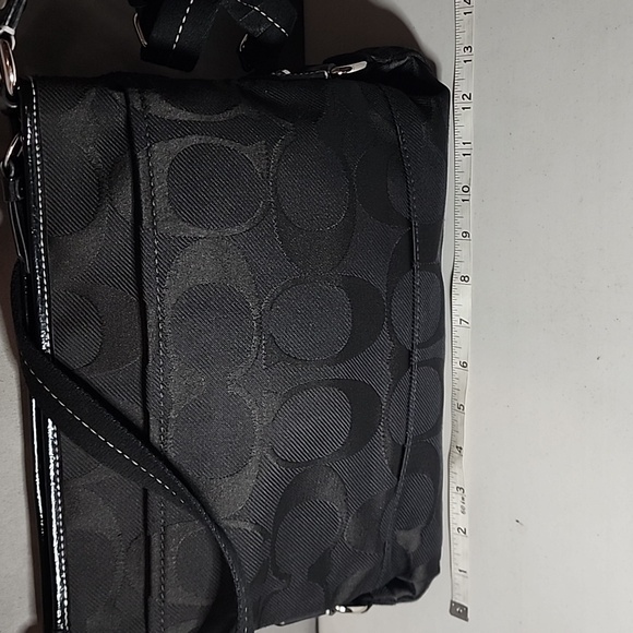 Coach Signature Crossbody Bag -Like NEW - Picture 4 of 10